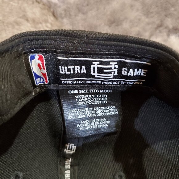 Ultra Game NBA Basketball Miami Heat Logo Snapback Hat Cap Red Black - Picture 9 of 10